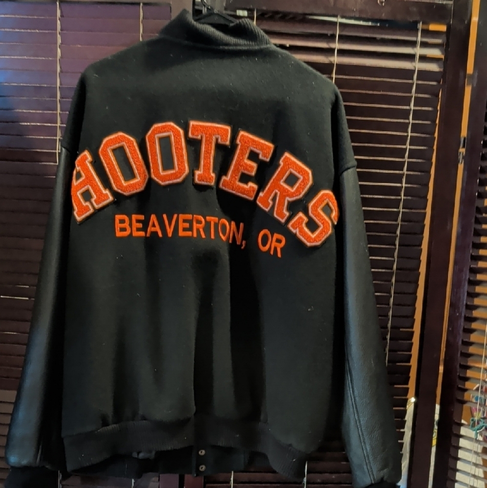 "Hooters" Original Letterman Style Jacket From Beaverton Ore Restaurant - Picture 2 of 3